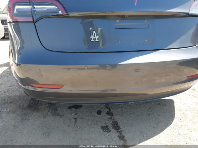 2018 TESLA MODEL 3 5YJ3E1EA3JF167638 Photo 5