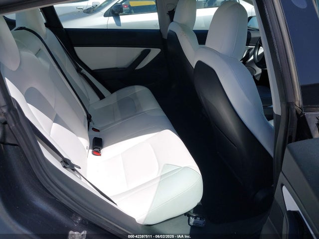 2018 TESLA MODEL 3 5YJ3E1EA3JF167638 Photo 7