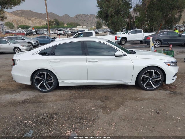 Honda l15be 2018 1HGCV1F33JA248407 Image 13