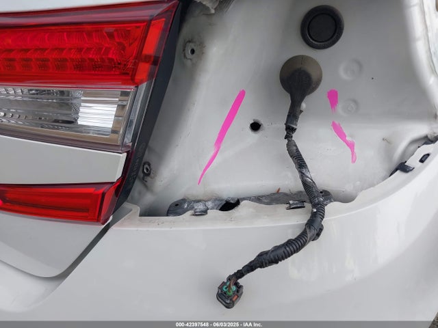 Honda l15be 2018 1HGCV1F33JA248407 Image 18
