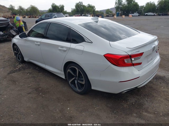 Honda l15be 2018 1HGCV1F33JA248407 Image 3