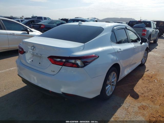 2021 TOYOTA CAMRY 4T1C11AK4MU480912 Photo 3