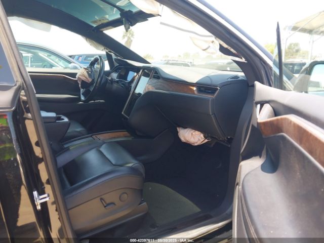 2019 TESLA MODEL X 5YJXCBE25KF151349 Photo 4