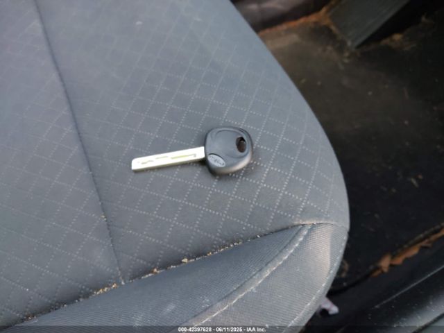5XYPGDA30HG252783 KIA Sorento 2.4l Lx
