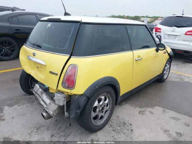 2005 MINI COOPER WMWRC33505TK62367 Photo 3