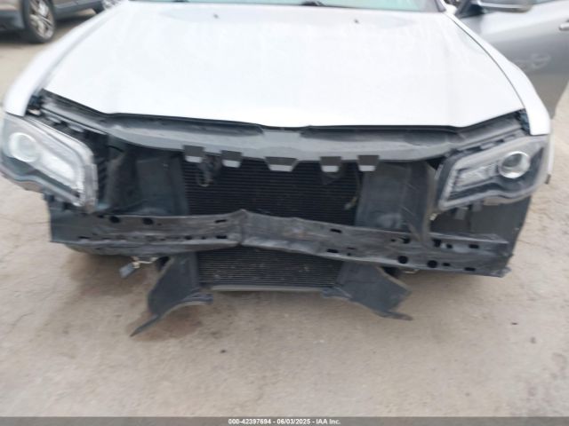 2018 CHRYSLER 300 2C3CCABG3JH266313 Photo 5