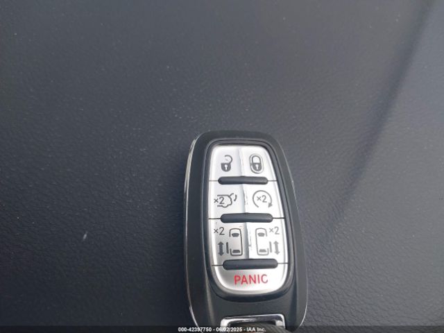 2022 CHRYSLER VOYAGER 2C4RC1CG6NR208958 Photo 10