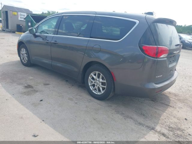 2022 CHRYSLER VOYAGER 2C4RC1CG6NR208958 Photo 2