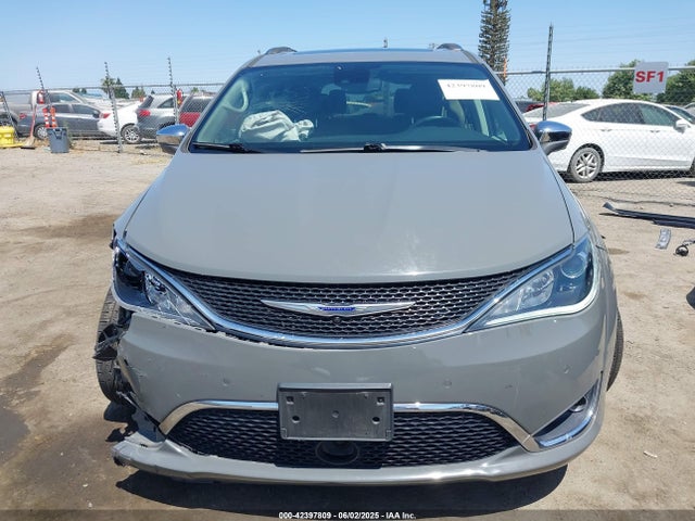 2C4RC1GG4LR135418 Chrysler Pacifica Limited