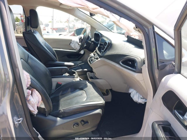 2C4RC1GG4LR135418 Chrysler Pacifica Limited