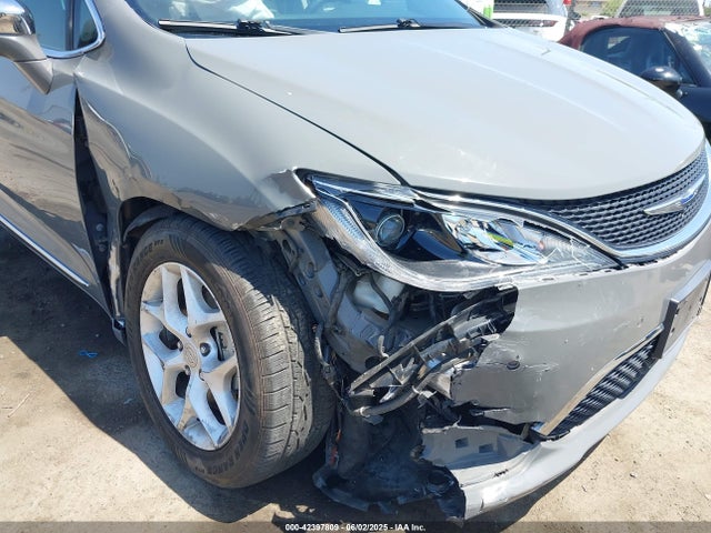 2C4RC1GG4LR135418 Chrysler Pacifica Limited