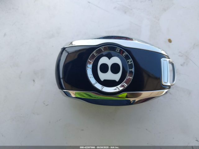 2021 BENTLEY BENTAYGA SJAAM2ZV1MC037602 Photo 10