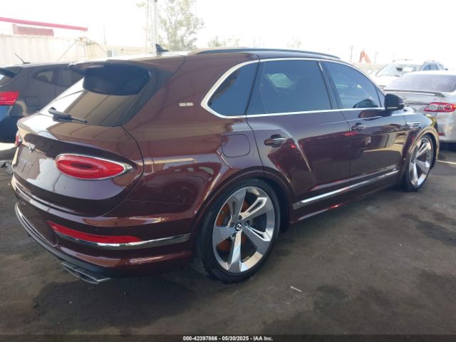 2021 BENTLEY BENTAYGA SJAAM2ZV1MC037602 Photo 3