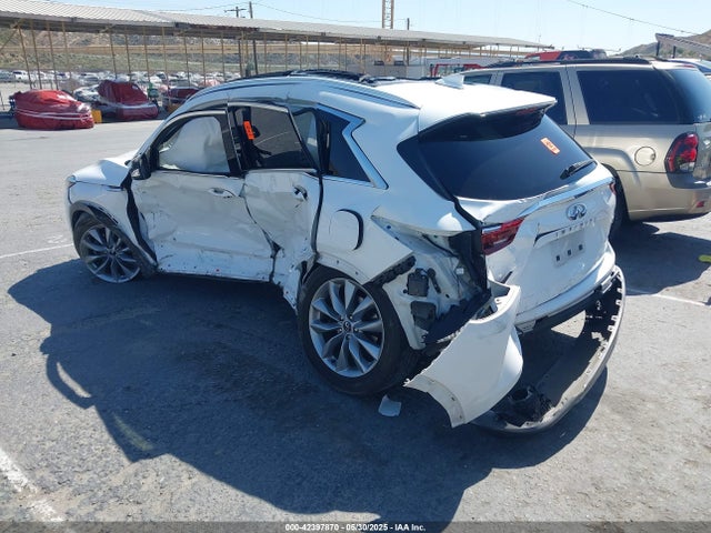 Infiniti Qx50 Luxe 2019 3PCAJ5M1XKF132897 Image 3