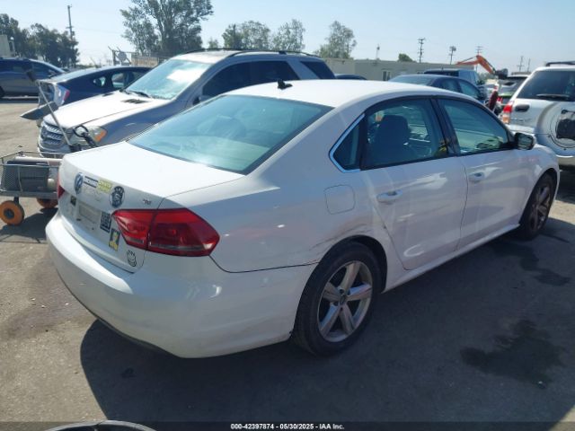 2013 VOLKSWAGEN PASSAT 1VWBP7A32DC013114 Photo 3