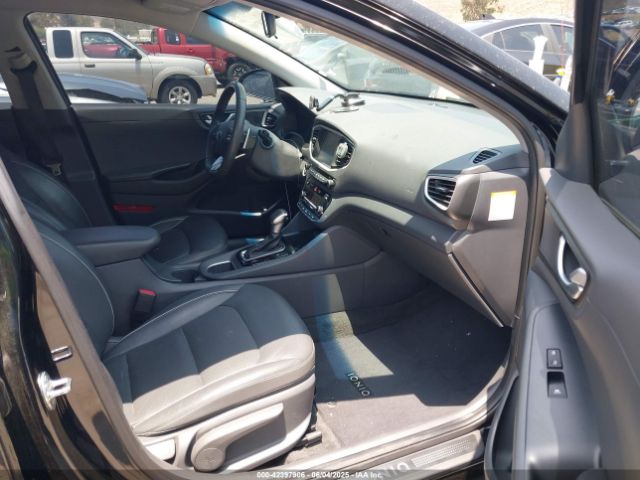 KMHC75LD3JU075401 Hyundai 2018
