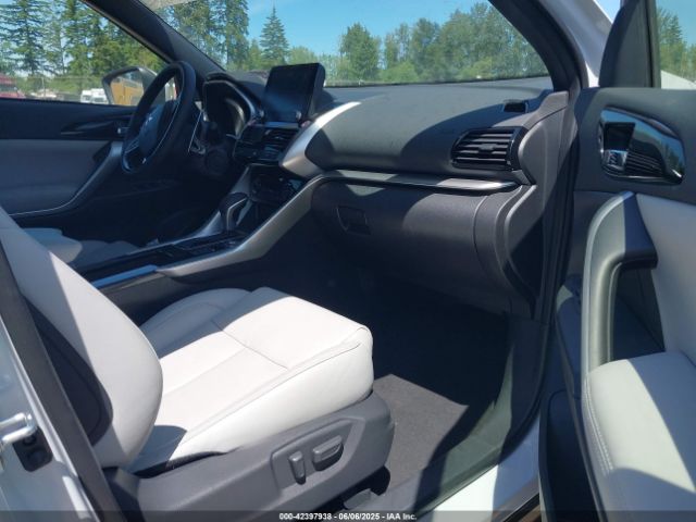 2024 MITSUBISHI ECLIPSE CROSS JA4ATWAA6RZ077464 Photo 4