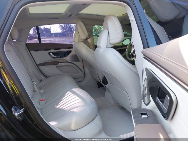 W1KCG2DB2PA032300 Mercedes-Benz ed