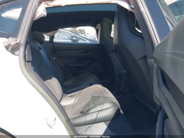 WP0CD2Y14PSA90216 Porsche Taycan Sport Turismo Gts