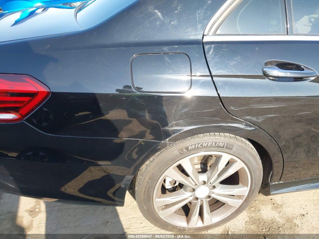 Mercedes-Benz E-Class 2014 WDDHF5KB2EB070193 Image 19