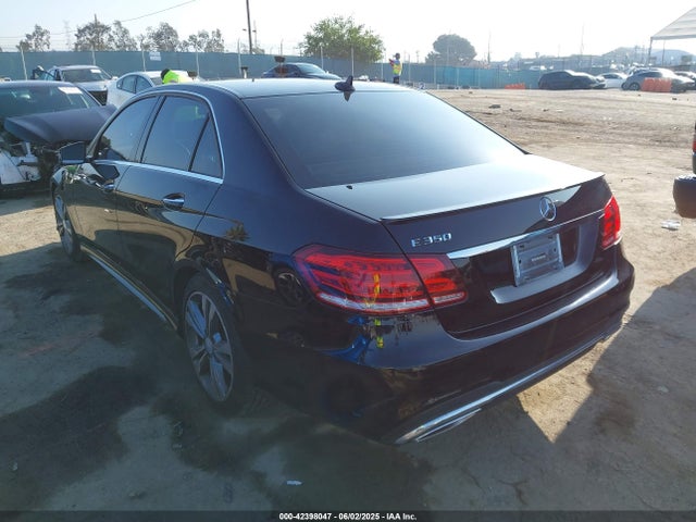 Mercedes-Benz E-Class 2014 WDDHF5KB2EB070193 Image 3