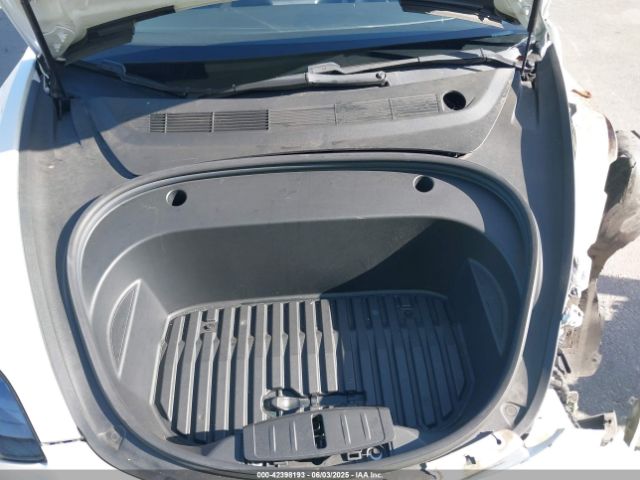 5YJ3E1EA6MF079364 Tesla 2021