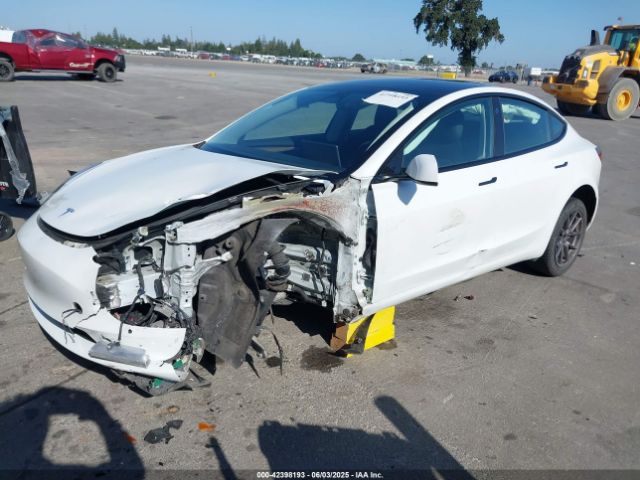 5YJ3E1EA6MF079364 Tesla 2021