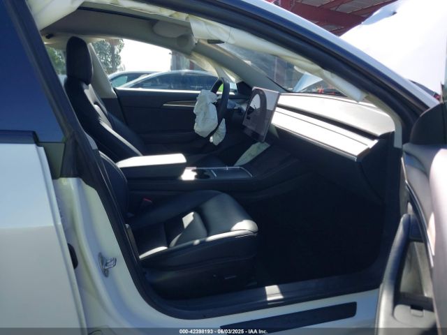 5YJ3E1EA6MF079364 Tesla 2021
