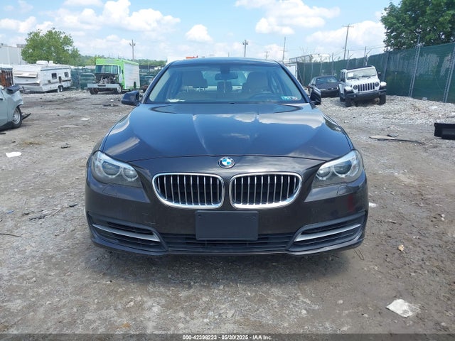 BMW 528i Xdrive 2014 WBA5A7C55ED619855 Image 11