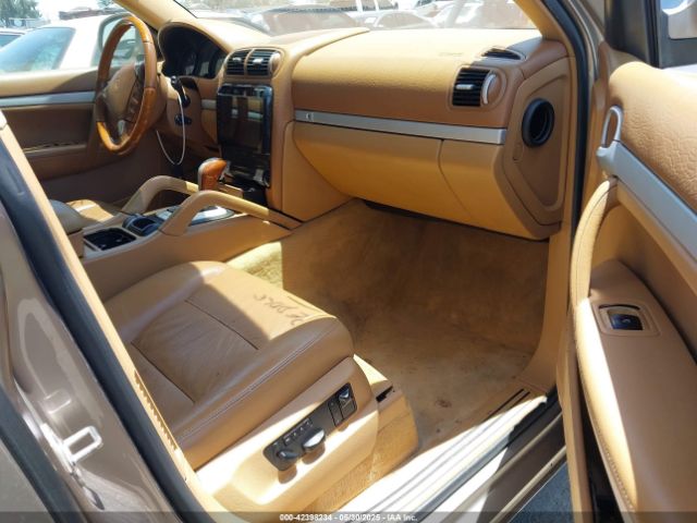 2005 PORSCHE CAYENNE WP1AA29P55LA24408 Photo 4