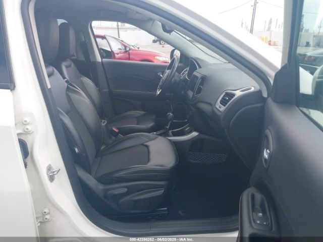 2019 JEEP COMPASS 3C4NJCBB6KT809494 Photo 4