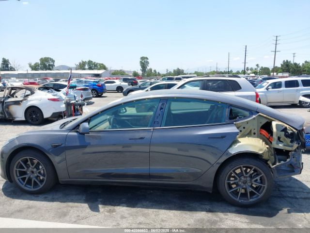 5YJ3E1EA4PF400306 Tesla 2023