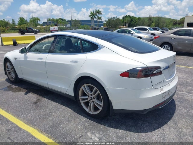 2013 TESLA MODEL S 5YJSA1CG4DFP21658 Photo 2
