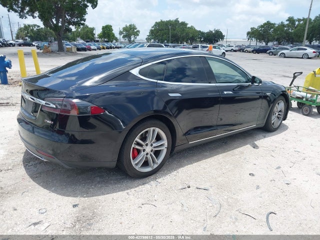 2015 TESLA MODEL S 5YJSA1E4XFF111981 Photo 3
