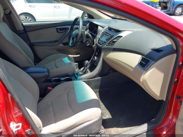 KMHDH4AE2GU618396 Hyundai ELANTRA SE