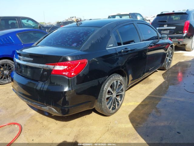 2014 CHRYSLER 200 1C3CCBBG7EN157565 Photo 3