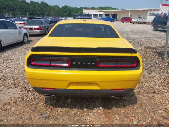 2C3CDZAGXKH508867 Dodge Challenger Sxt