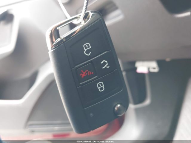 2018 VOLKSWAGEN TIGUAN 3VV3B7AX4JM027472 Photo 10