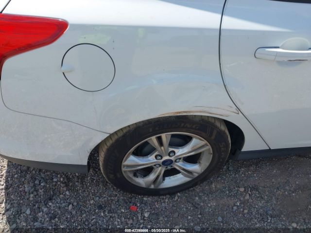 1FADP3F28EL161439 Ford FOCUS SE