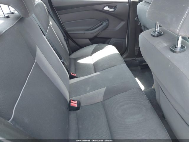 1FADP3F28EL161439 Ford FOCUS SE