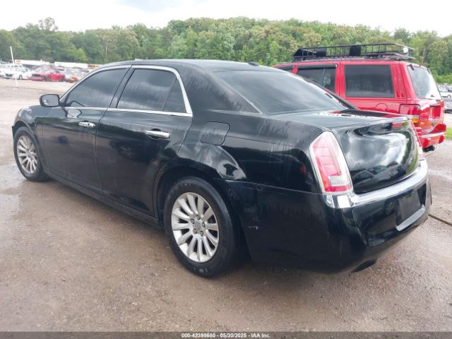 2013 CHRYSLER 300 2C3CCAAG4DH557991 Photo 2