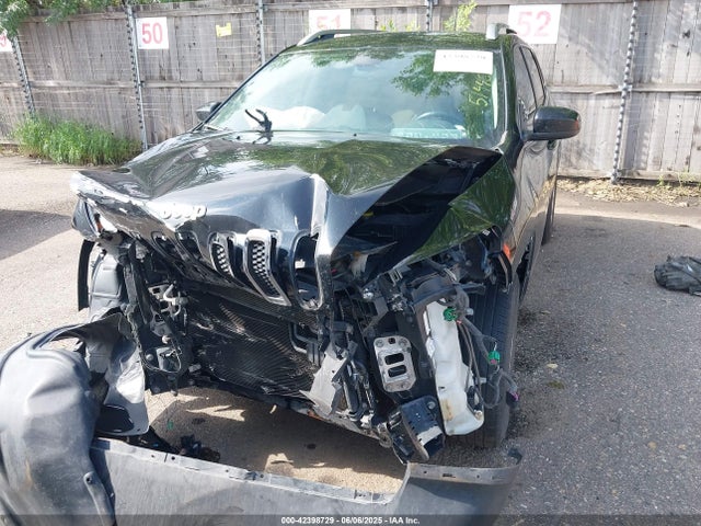 1C4PJLCB4HW514467 Jeep 2017