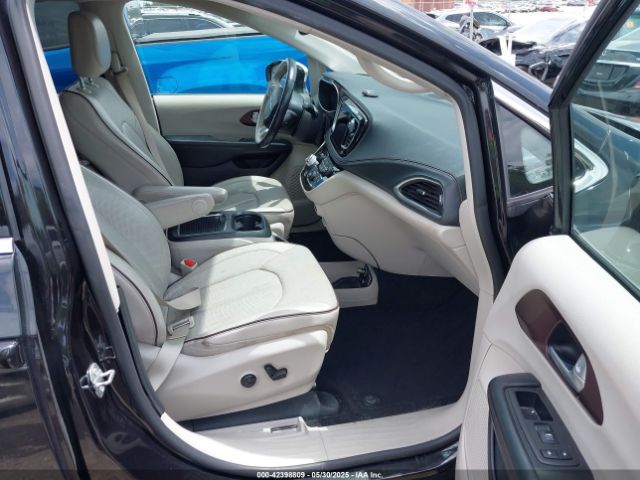 2020 CHRYSLER PACIFICA 2C4RC1GG5LR272593 Photo 4