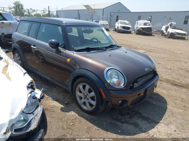 2010 MINI COOPER CLUBMAN WMWML3C56ATX38237 Photo 0