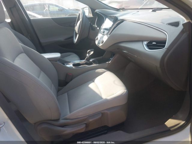 2022 CHEVROLET MALIBU 1G1ZD5ST0NF112665 Photo 4