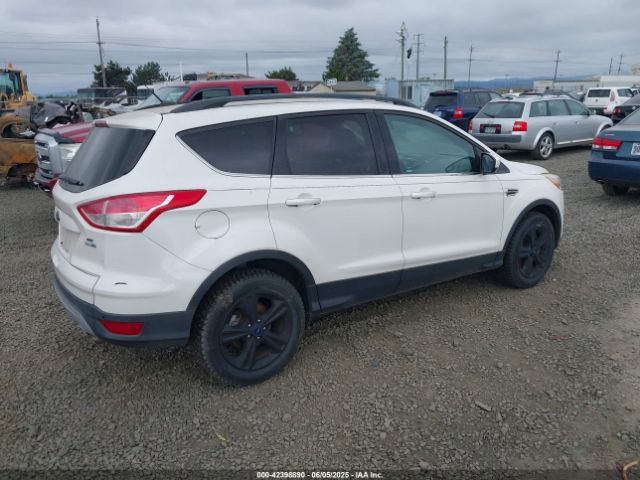 1FMCU9GX4EUB09341 Ford ESCAPE SE