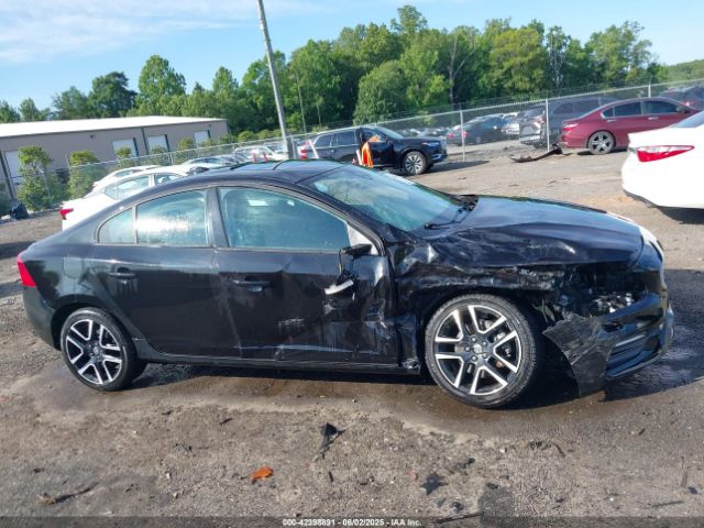 2017 VOLVO S60 YV140MTL2H2437104 Photo 5