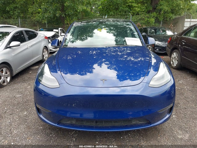 7SAYGDEF5PF700890 Tesla Model Y