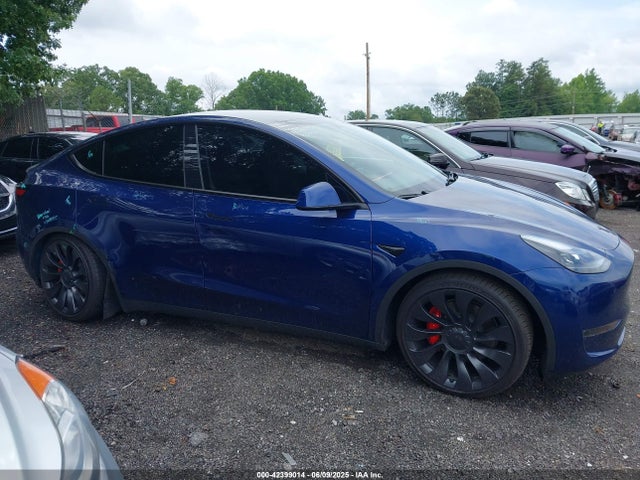 7SAYGDEF5PF700890 Tesla Model Y