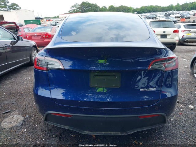 7SAYGDEF5PF700890 Tesla Model Y